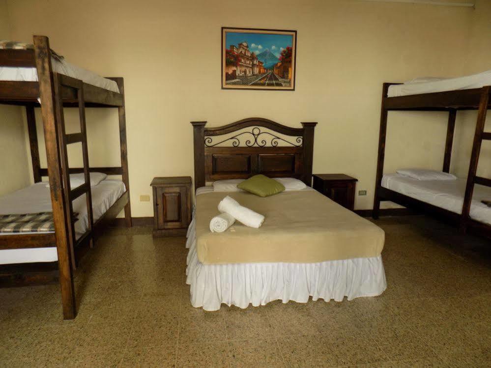 Posada De San Carlos Del Parque Antigua Kültér fotó